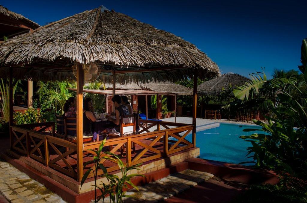 Edena Kely Hotel Mahajanga Exterior photo