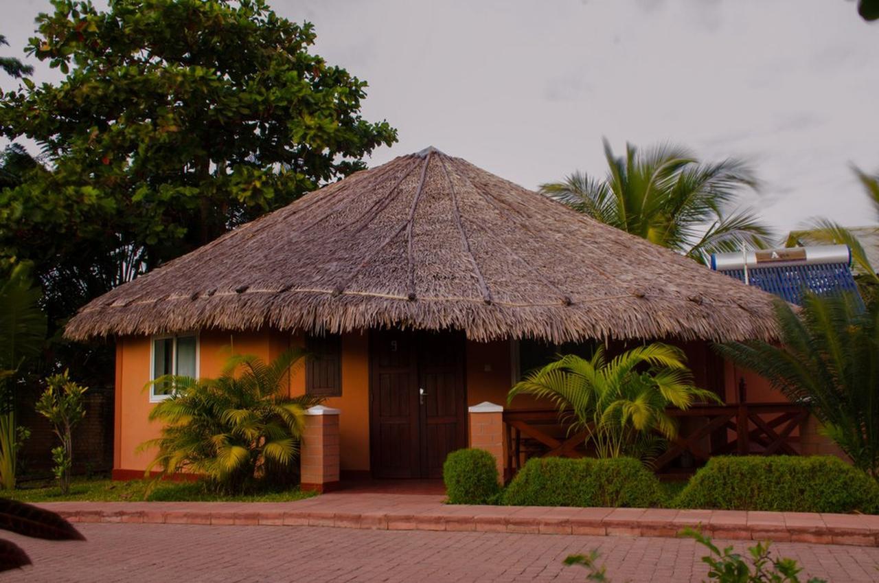 Edena Kely Hotel Mahajanga Exterior photo